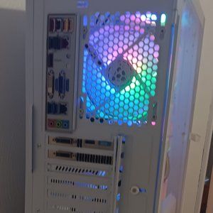 Selling gaming pc!